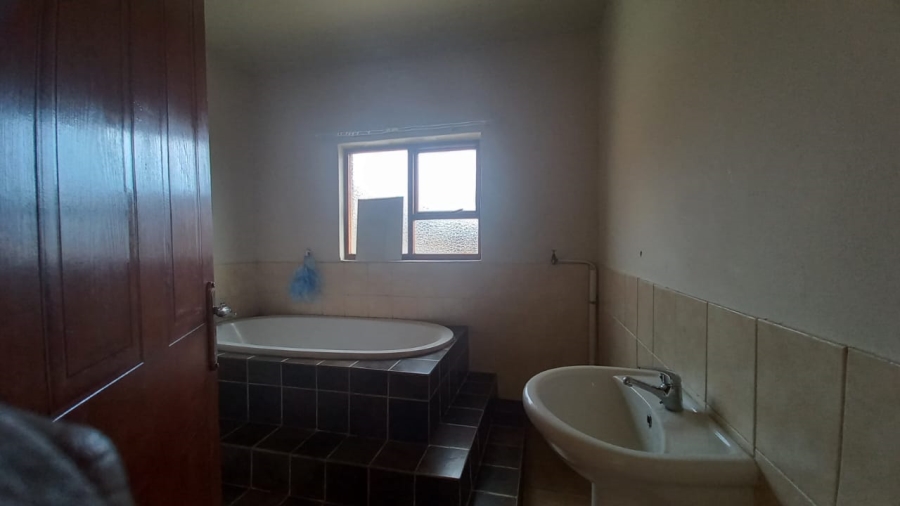 To Let 3 Bedroom Property for Rent in Ehrlich Park Free State